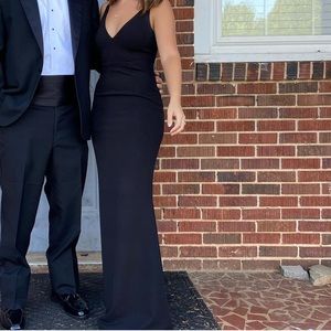 Lulu’s long black womens formal dress